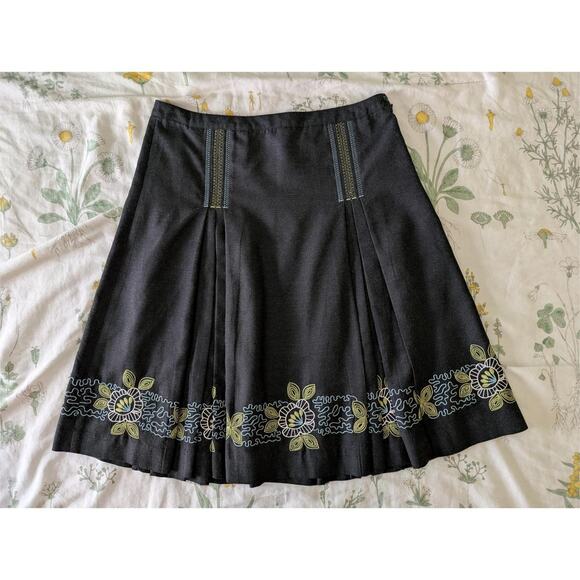 Vintage Y2K/2000s Liz Claiborne Floral Embroidered Pleated Skirt - Picture 2 of 4